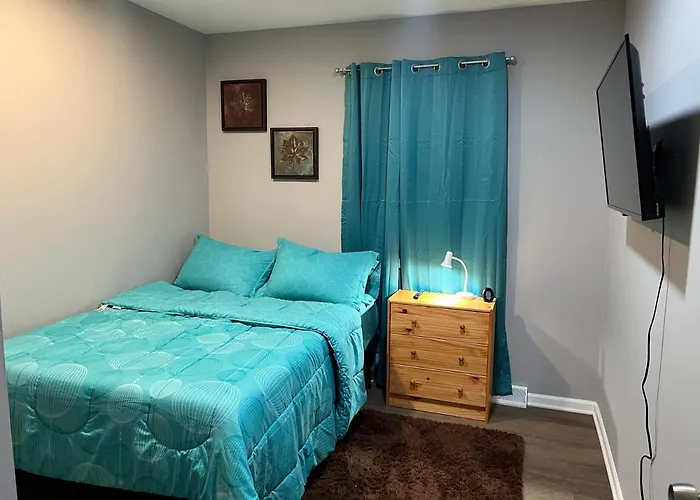 Cozy * Rockford